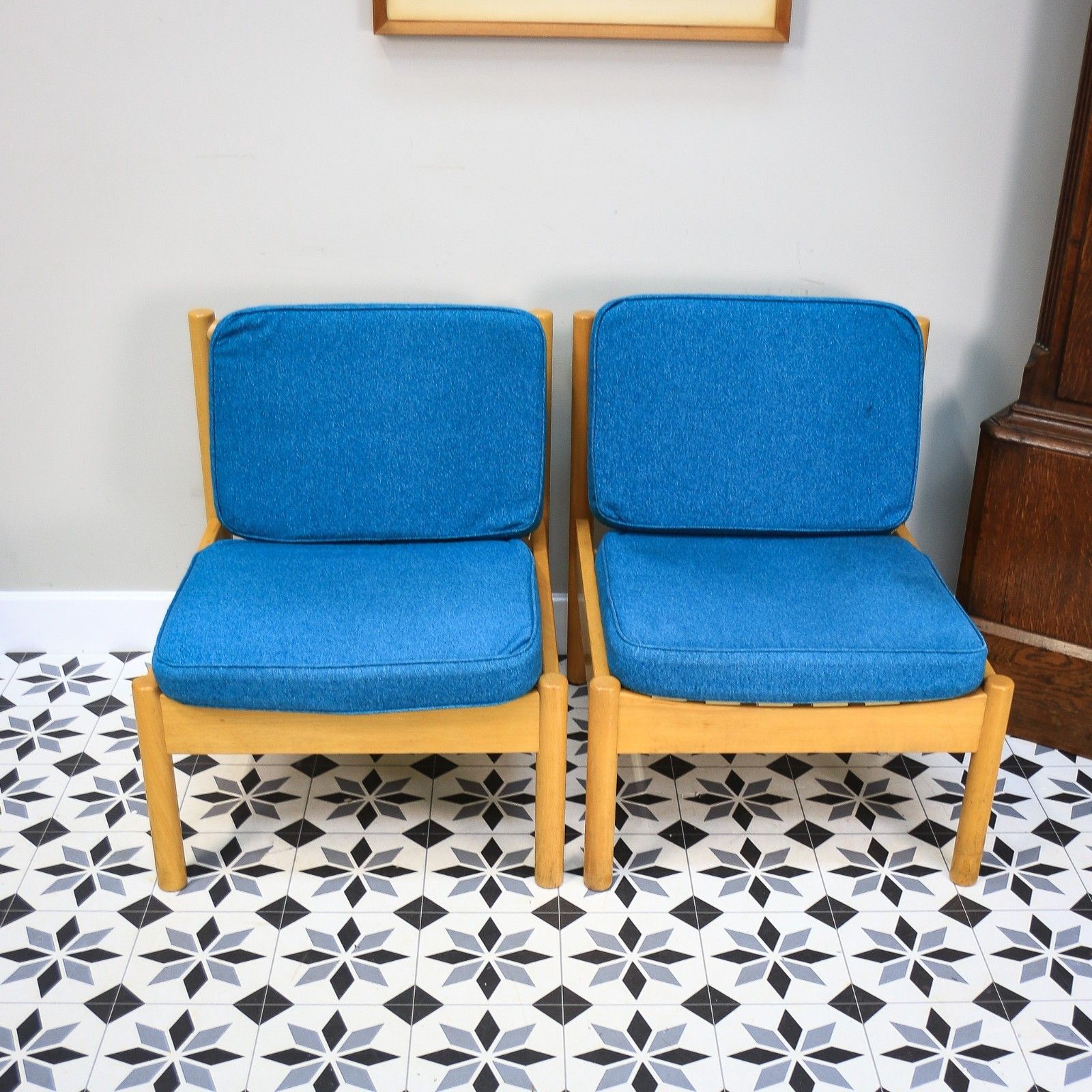 Ercol 747 Modular Lounge Chairs Set Of 2 In A Teal Blue. photo 395.0