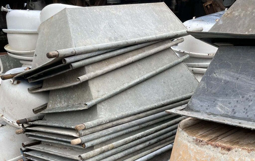 Reclaimed Galvanised Zinc Trough Planter photo vinterior