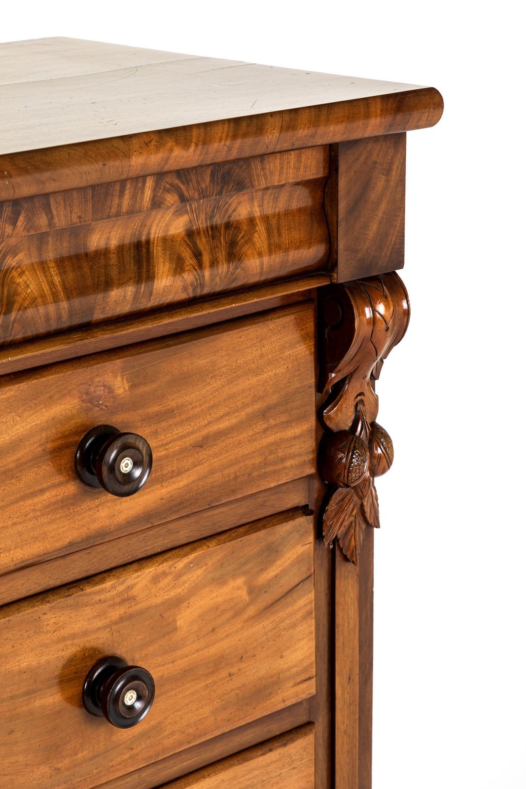 photo furniture Scottish Flamed Mahogany Chest Of Drawers