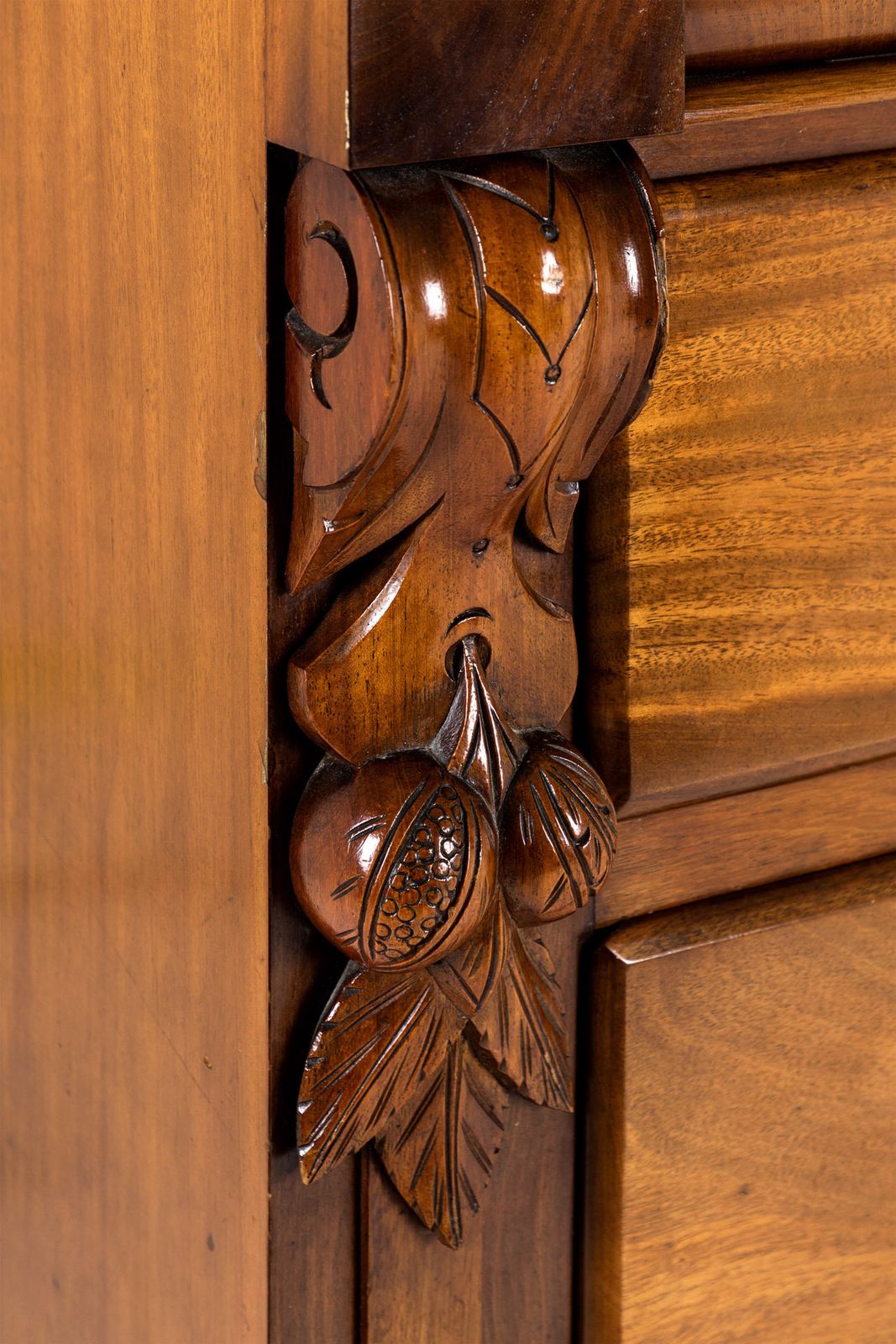 photo vinterior Scottish Flamed Mahogany Chest Of Drawers