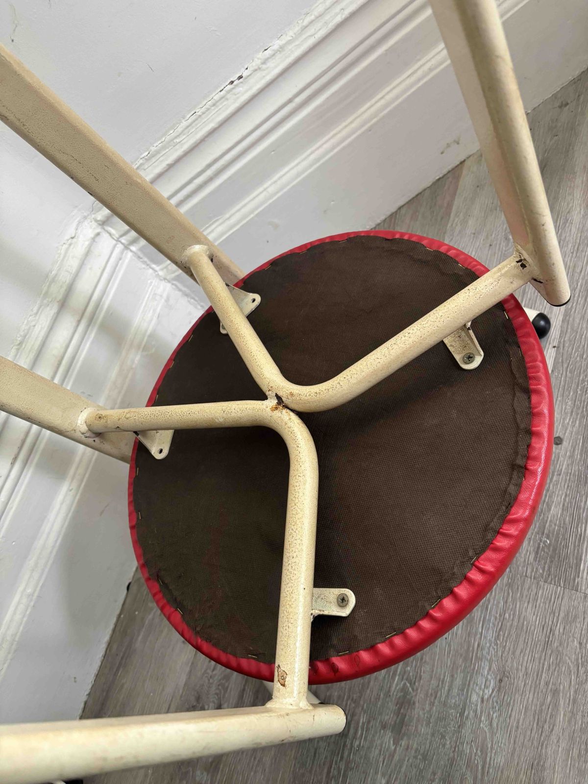 Memphis Style 1980s Tubular Metal And Leather Chair photo 125.0