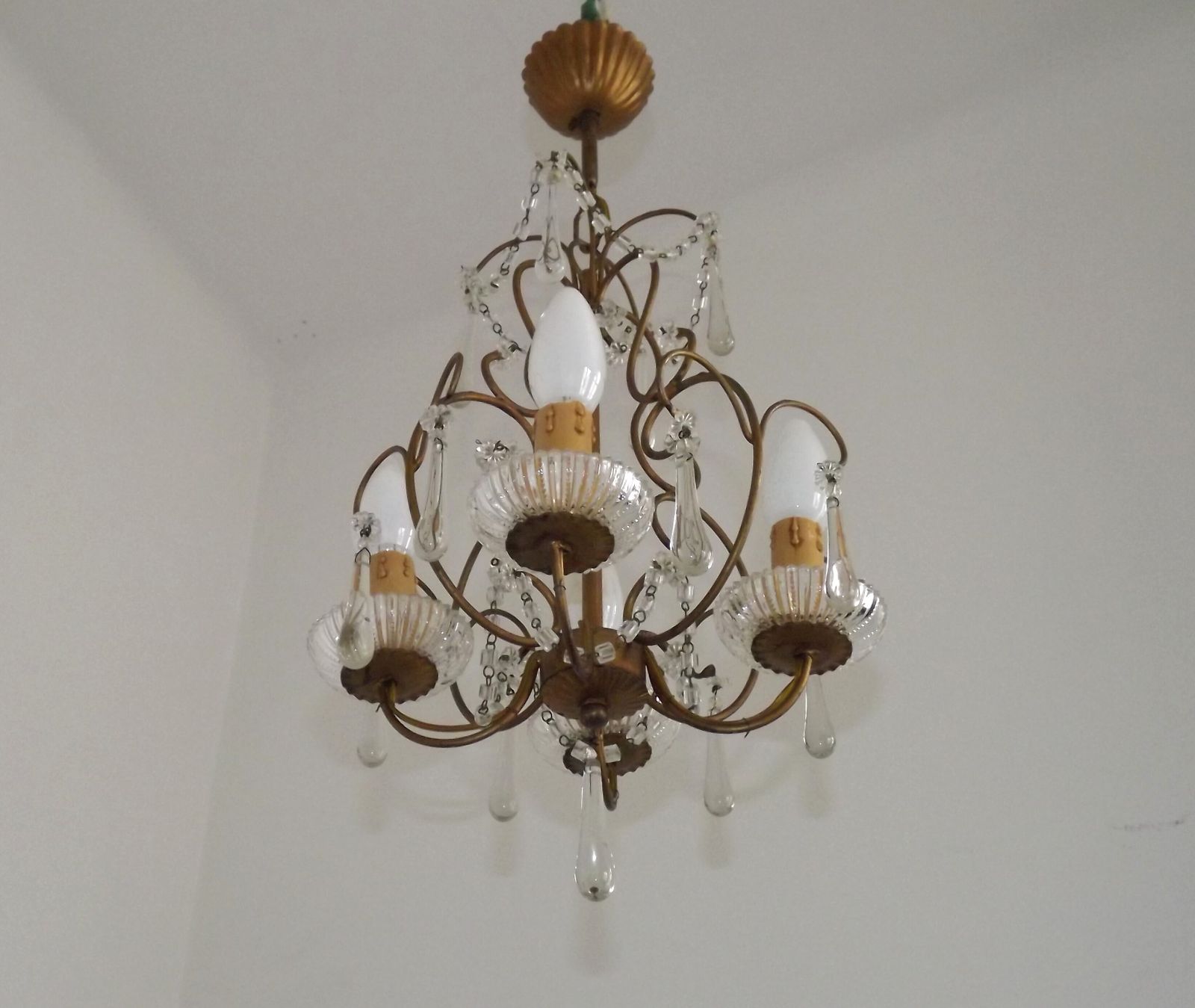 photo vinterior Vintage French 4 Arm Gilded Toleware Cage Chandelier With Clear Seed Bead Swags And Clear Murano Drops