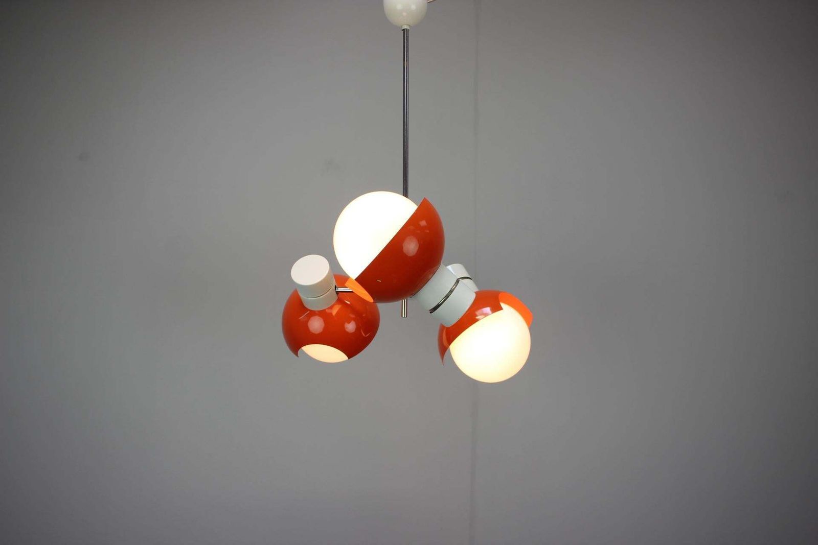 photo vinterior 1970s Czechoslovak Napako Space Age Orange And Opaline Glass Chandelier