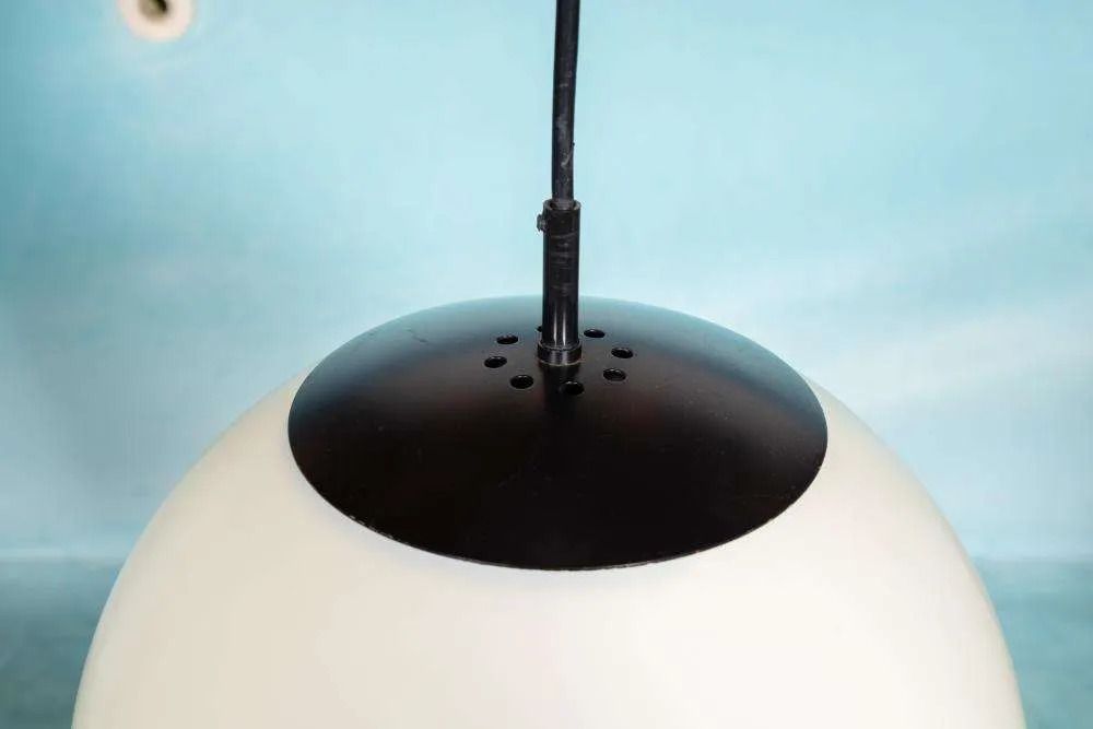 Space Age Xl Bollamp Raak 70s, Minimalist Globe Pendant. photo vinterior
