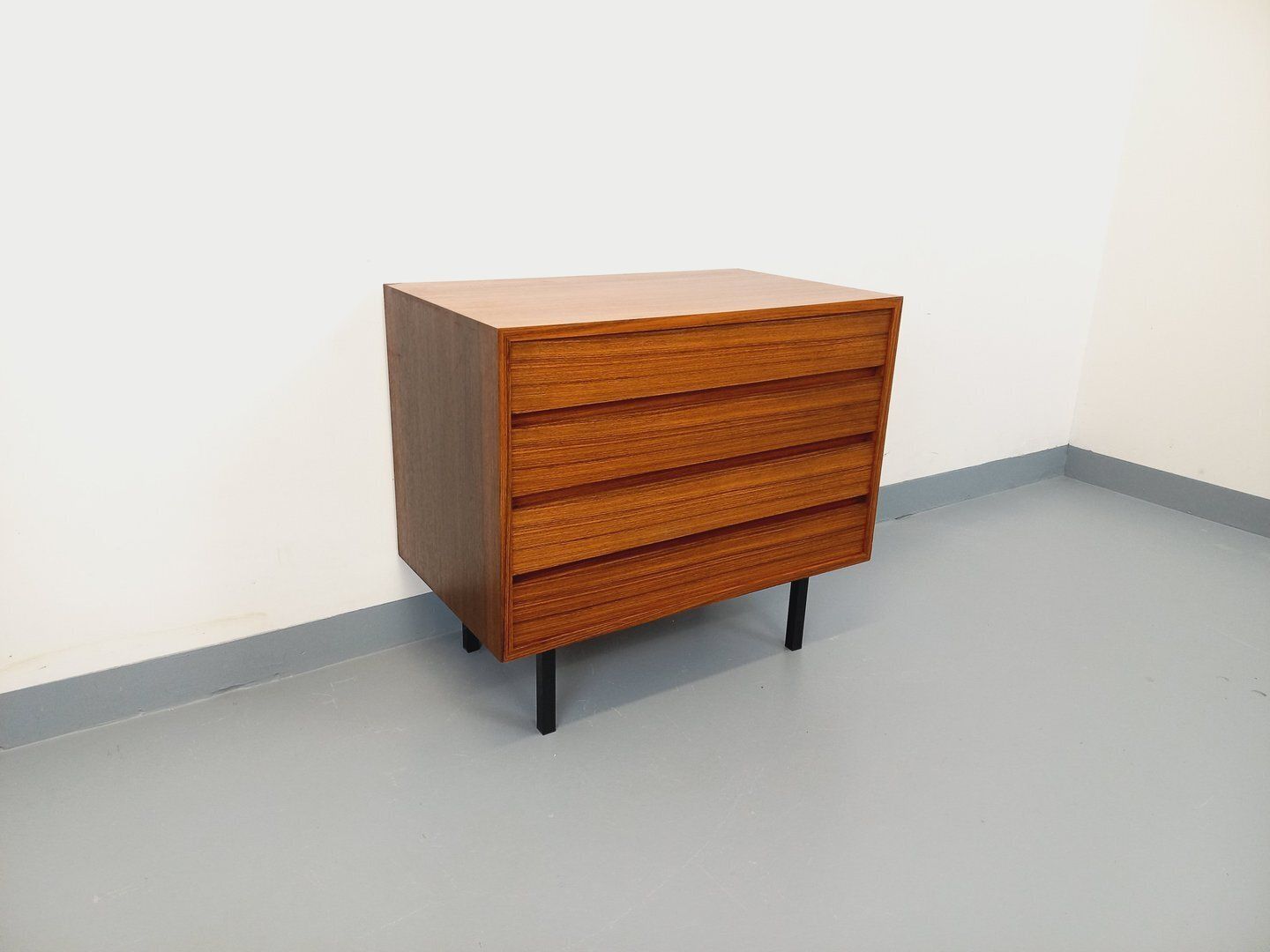 Modernist Scandinavian Chest Of Drawers In Rosewood And Metal