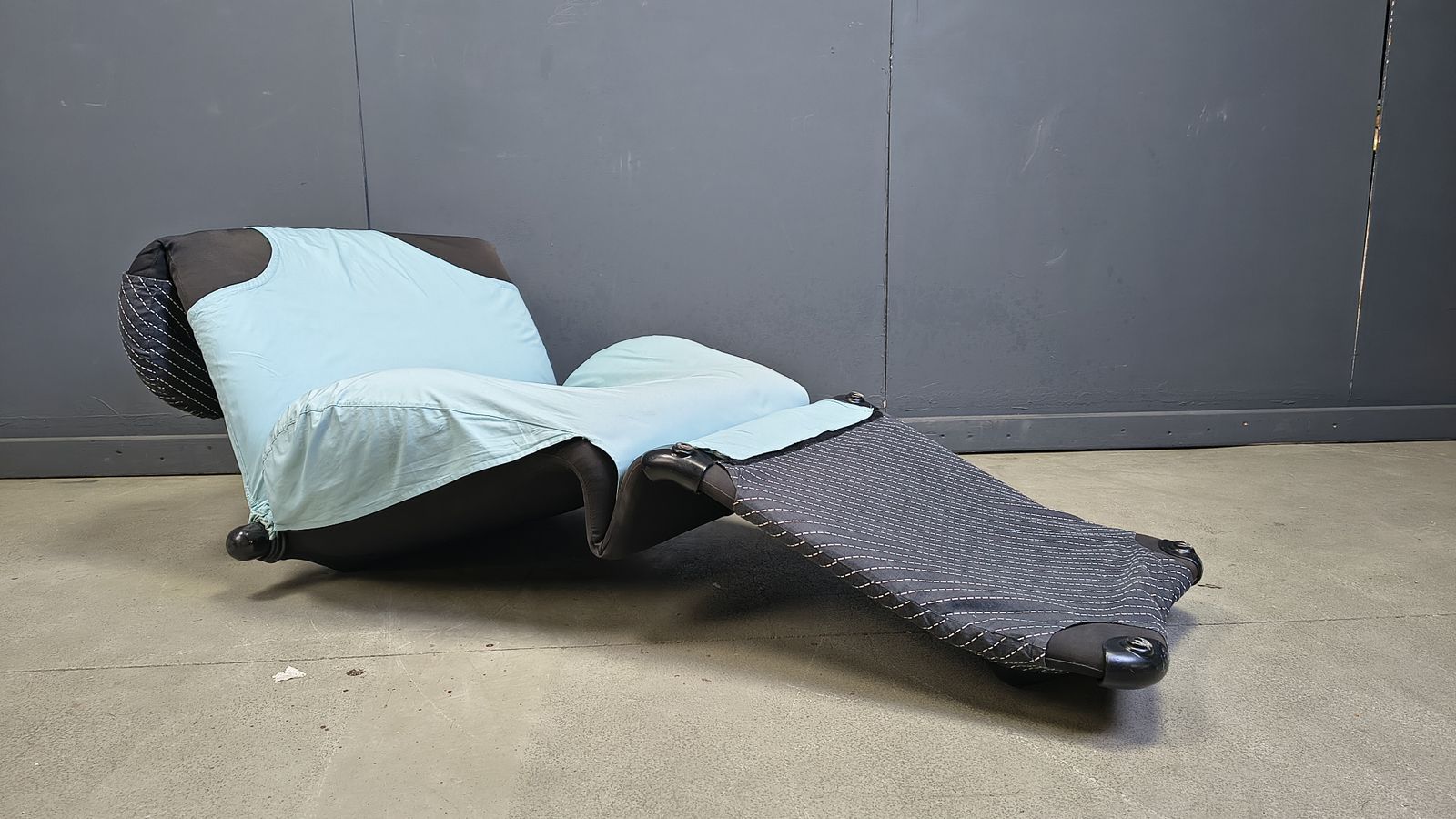 Wink Easy Chair Designed By Toshiyuki Kita For Cassina, 1980s photo buy