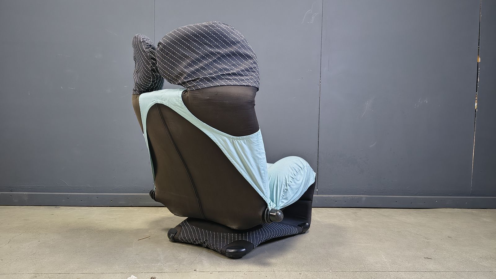 photo vintage Wink Easy Chair Designed By Toshiyuki Kita For Cassina, 1980s