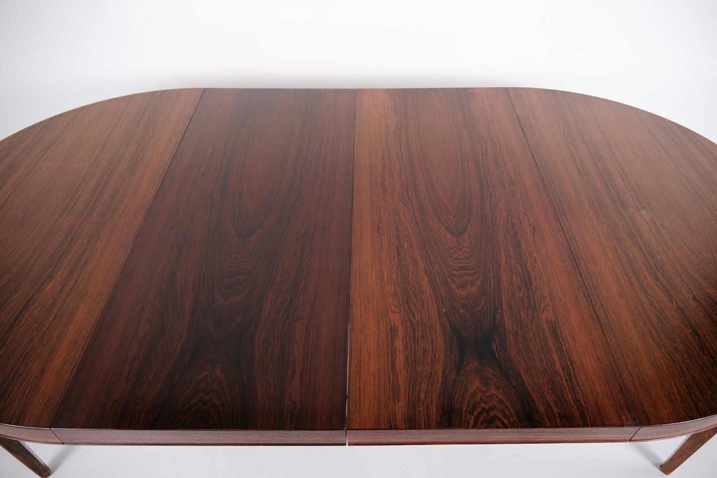 photo furniture Severin Hansen Round Dining Table Model 57 In Rosewood With Extension, Haslev Furniture Factory, 1960s
