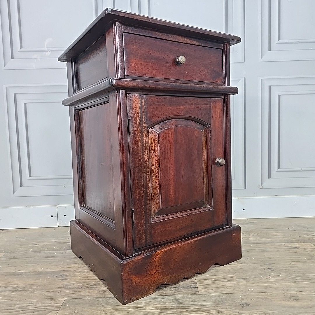 Antique Reproduction Pot Cupboard Bedside Table Mahogany Wood Cabinet Stand photo furniture