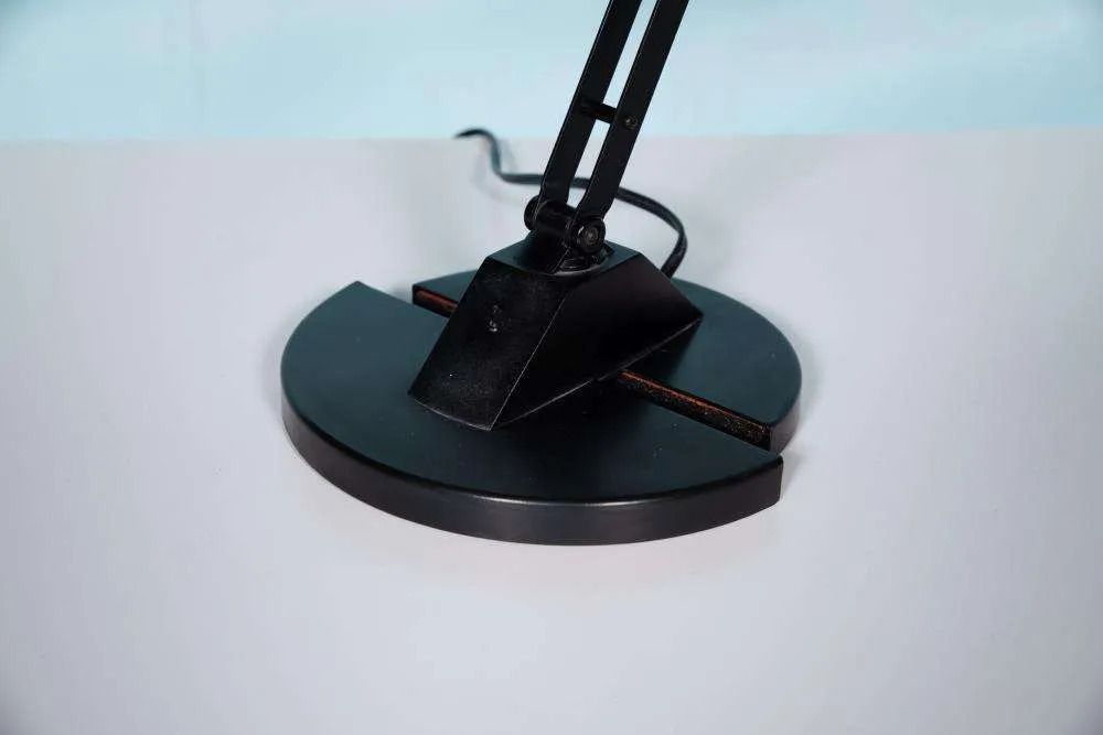 photo for sale Memphis Jaren '80 Bureaulamp, Space Age Vintage Ikea Bureau.