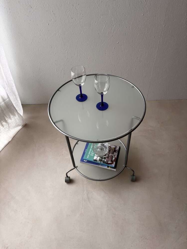 Ikea Tweelaags Serveerwagen Met Glas photo 147.0