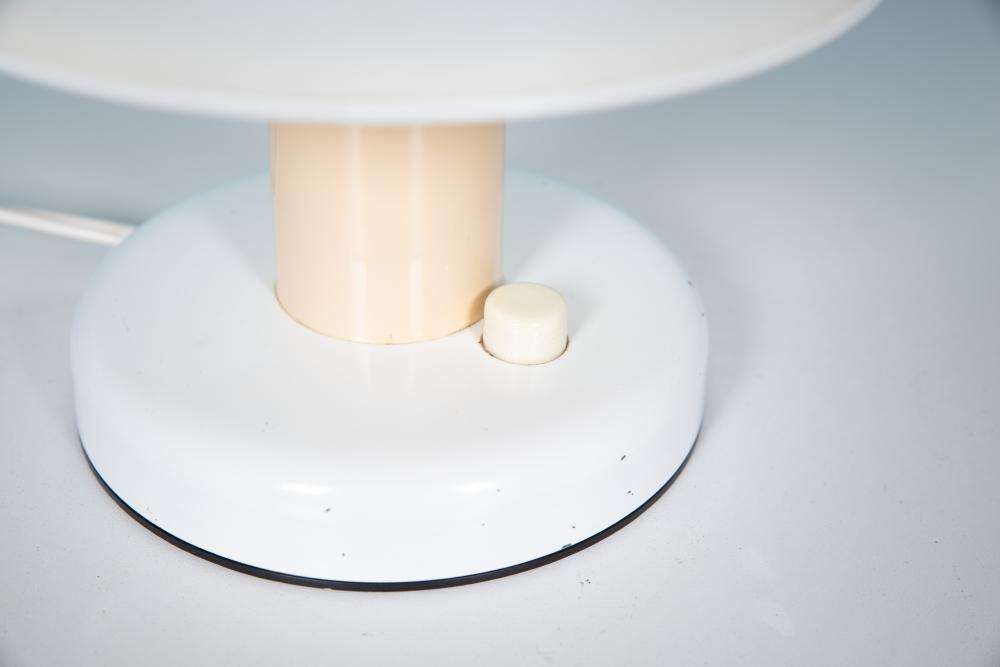 Space Age Mushroom Tafellamp 70s Italiaans Design Tafellamp photo vinterior