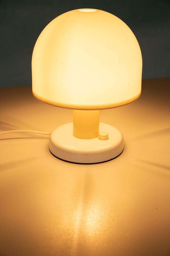 227.0 Space Age Mushroom Tafellamp 70s Italiaans Design Tafellamp photo