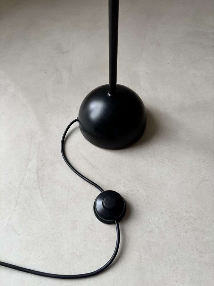 451.0 Memphis Vloerlamp Counterbalance Sölken Jaren 80 photo
