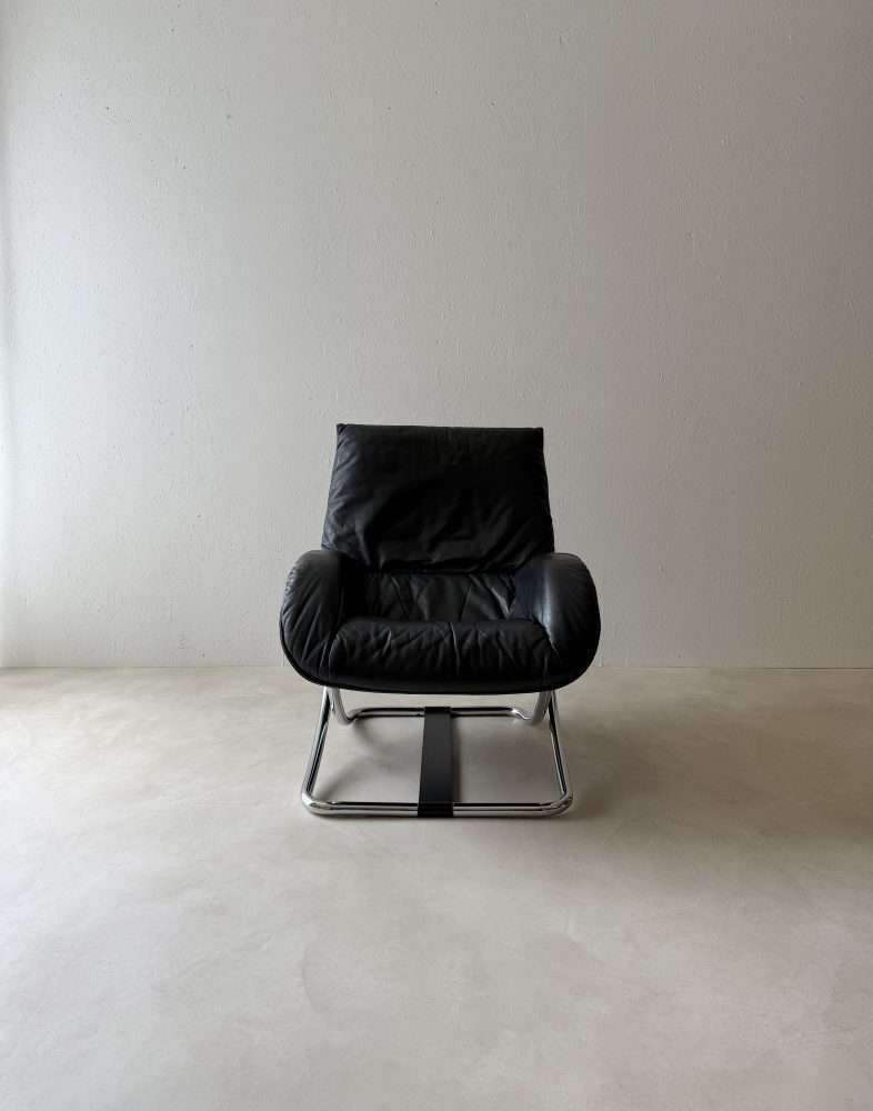 Zwitserse Lounge Fauteuil Met Ottoman – Robert Haussmann, Jaren 1980 photo vinterior