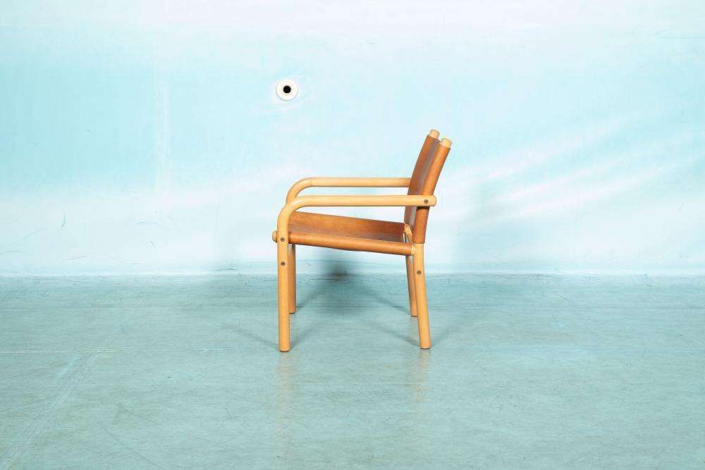 photo for sale Deense Safari Fauteuil Beukenhout Leer Jaren 1970
