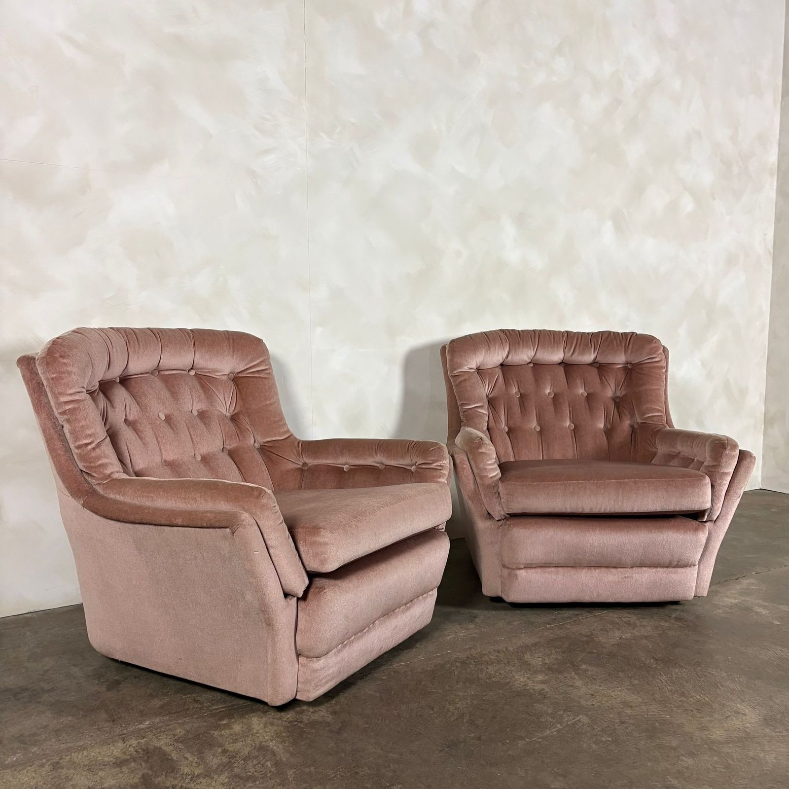 Mid Century Armchair Blush Pink Retro Mcm photo 295.0