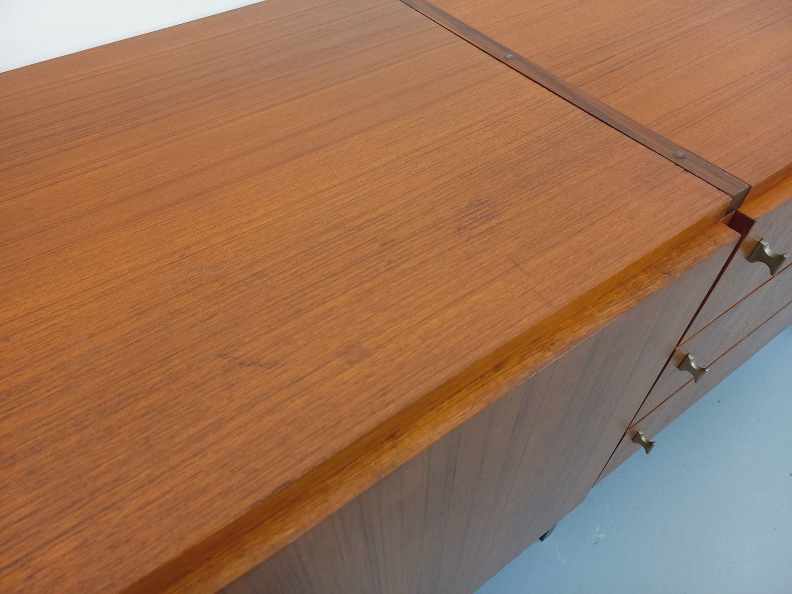 photo vintage Small Modernist Sideboard By Arp Minvielle In Teak And Black Metal