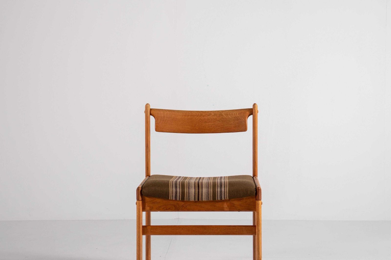 photo vinterior Set Of 6 Oak Dining Chairs By H.W. Klein For Bramin, Denmark, 1960s