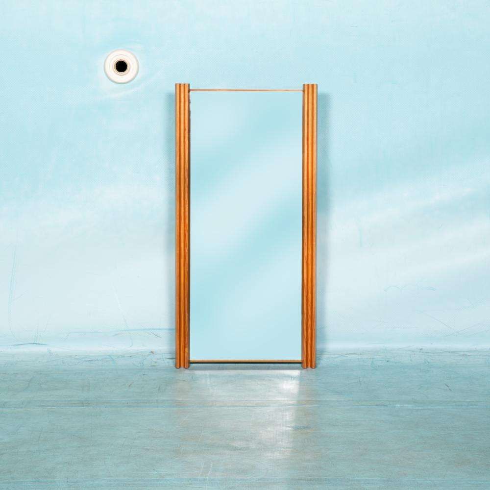 Japandi Jaren 70 Grenenhouten Spiegel, Minimalistische Zweedse Spiegel photo furniture