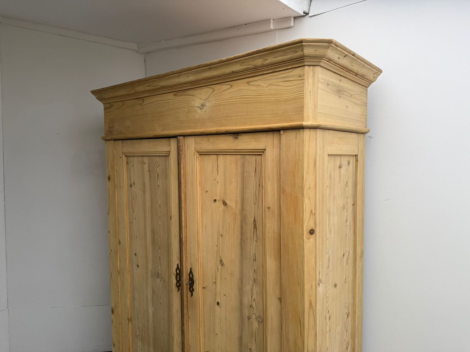 An Amazing Early Georgian Pine Massive Knockdown Wardrobe To Paint/Wax photo furniture