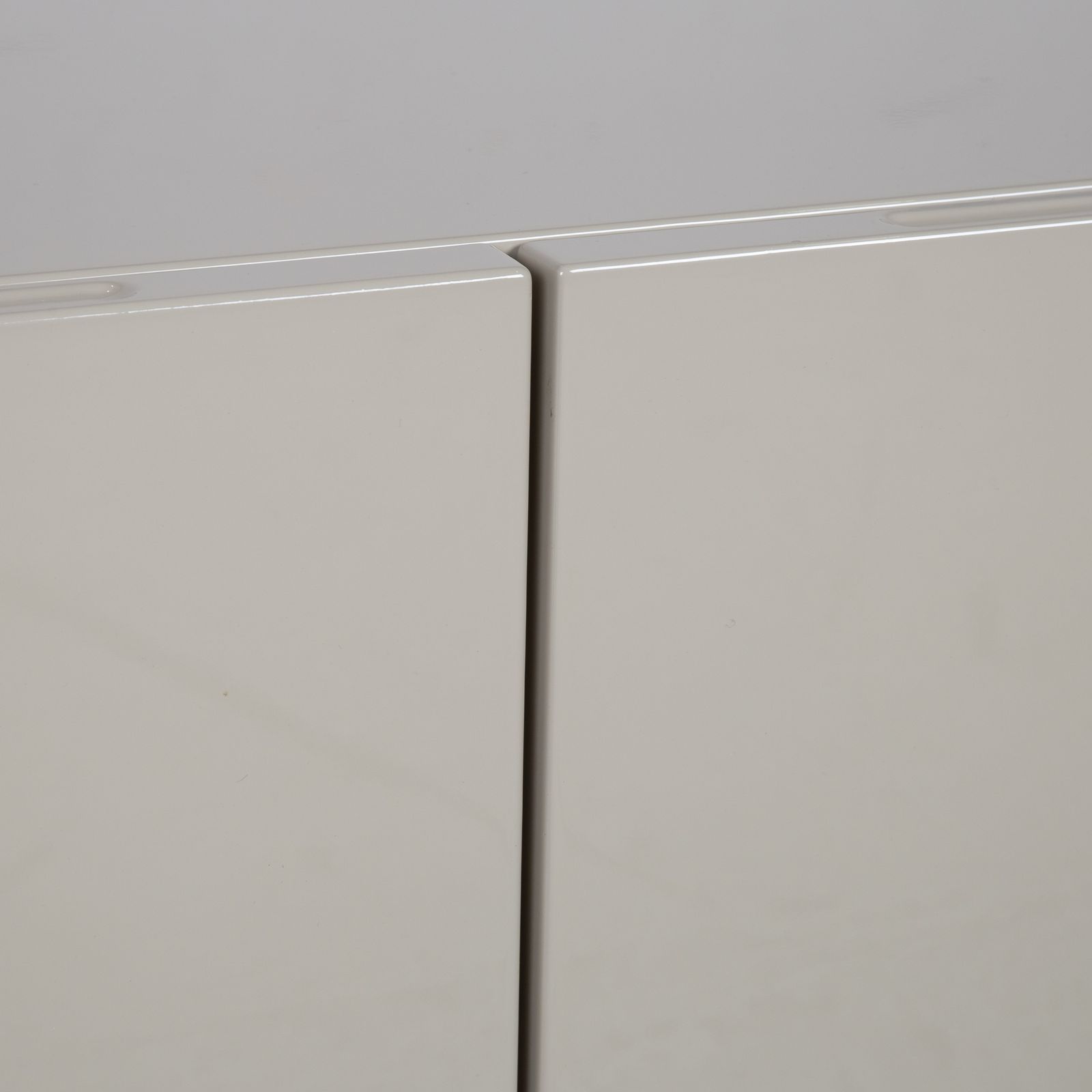 Buffet Hülsta Lilac beige taupe laqué brillant photo buy