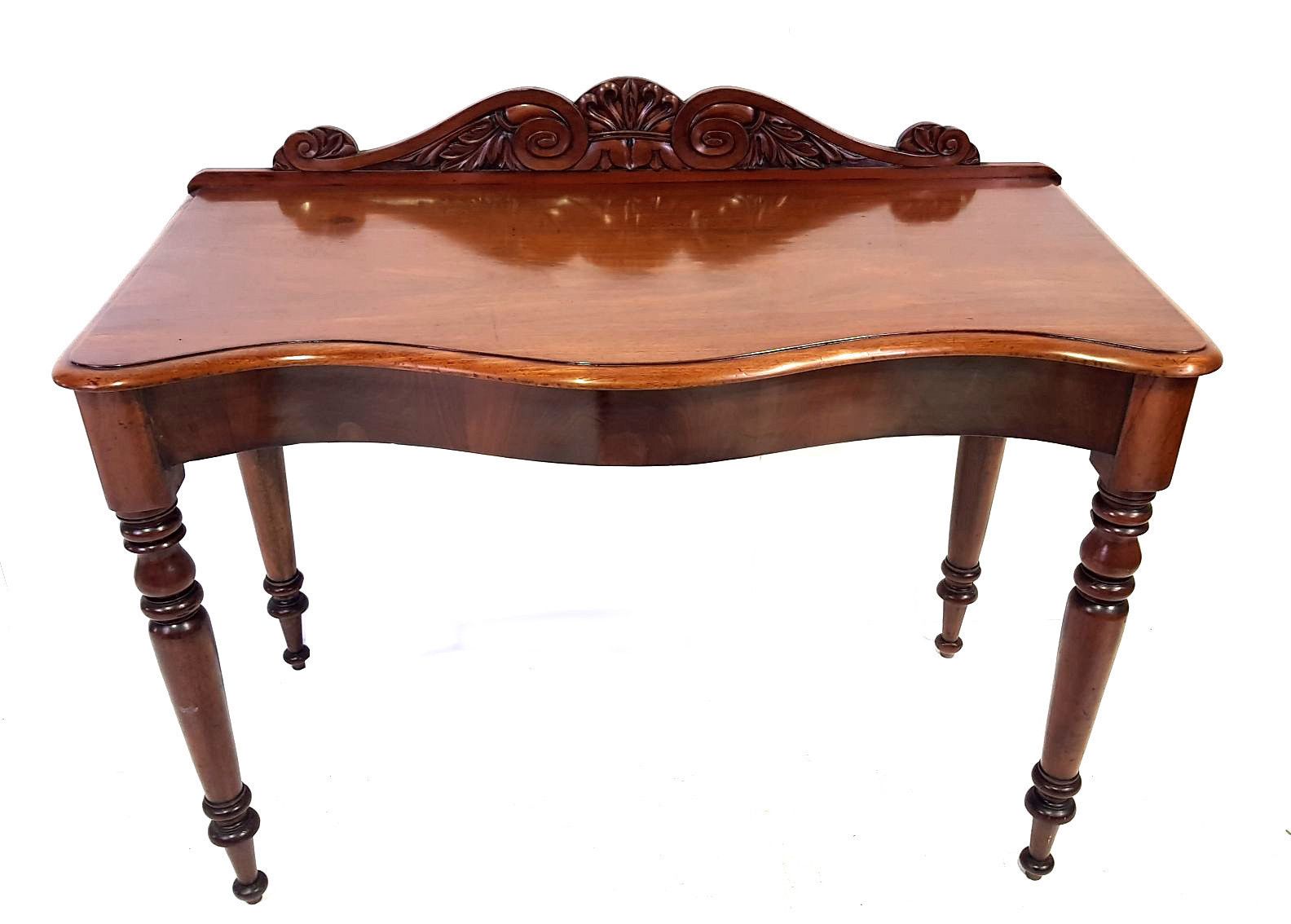 Lovely Quality 19th Century Mahogany Hall / Console Table
