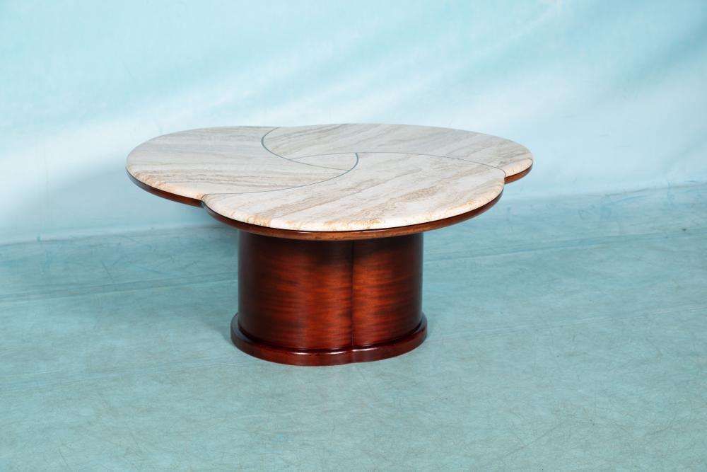 Mid Century Salontafel Van Travertijn, In De Stijl Van Jean Royère photo vinterior