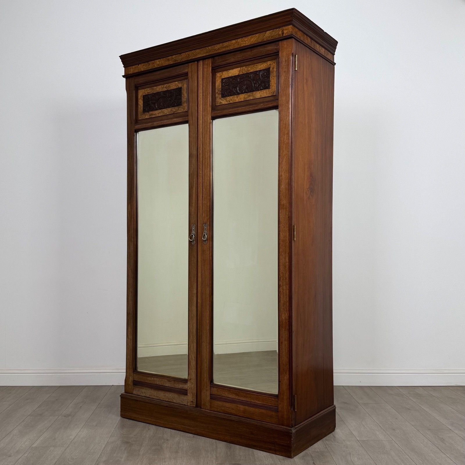 Antique 20th Century Edwardian Wardrobe In Walnut ( Af 5593 ) photo for sale