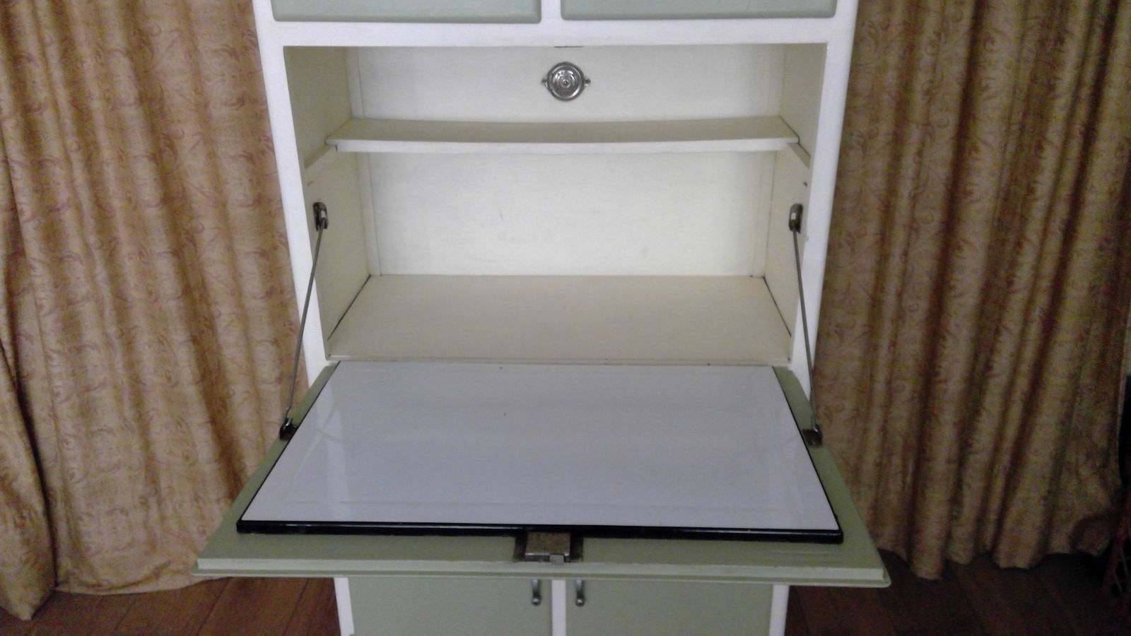 A. Ahlstrom Osakeyhtio Warkaus Finnish 1950's Kitchenette Cabinet With Original Manufacturer's Label photo for sale