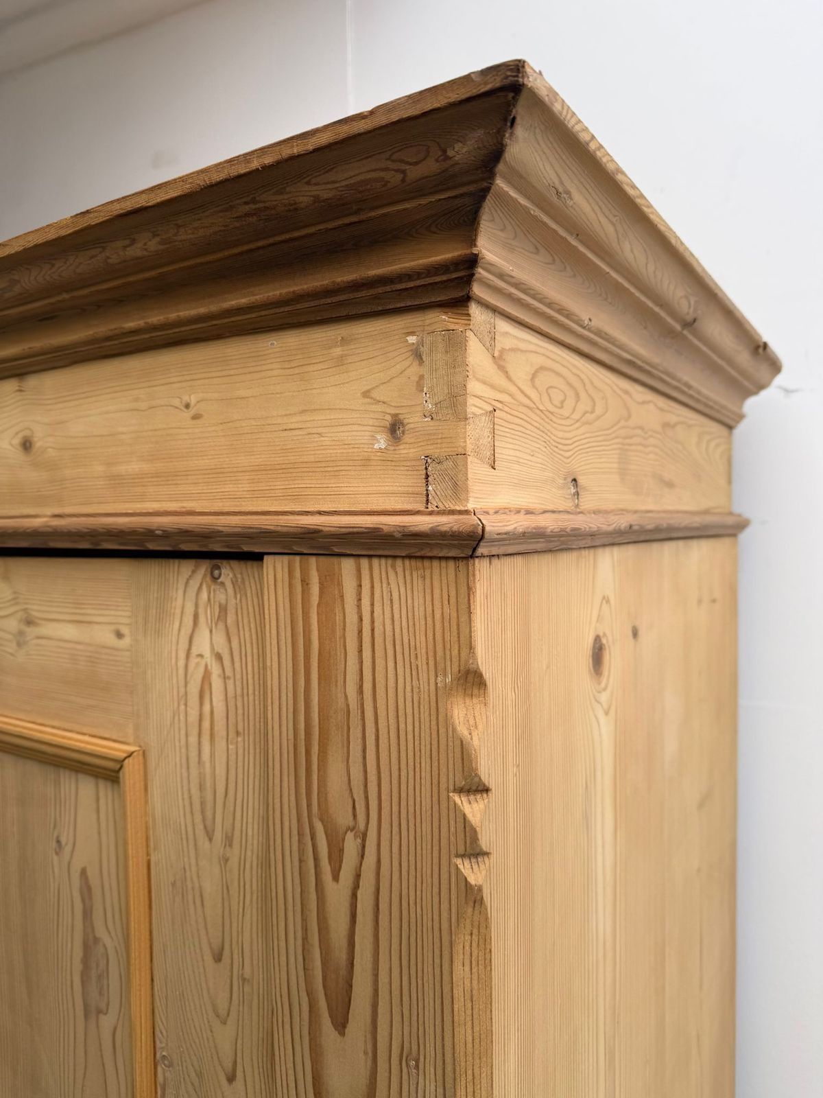A Low Cottage Georgian Pine Knockdown Wardrobe To Paint/Wax photo vinterior