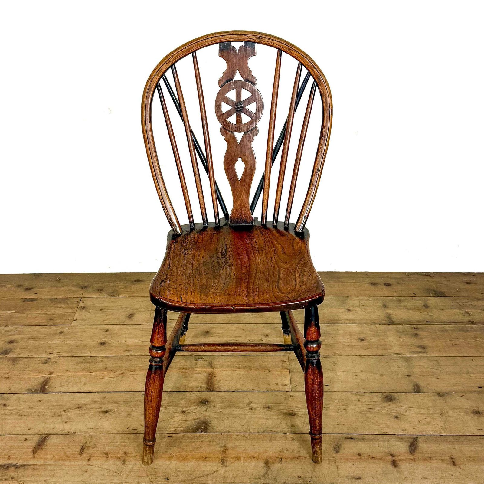Furniture Antique Set Of Seven Wheelback Kitchen Chairs | Kitchen Chairs | Dining Chairs | Oak Antiques | Farmhouse Seating photo