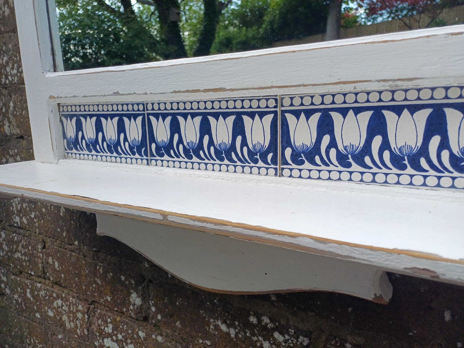 photo vinterior Vintage White Pine Wall Mirror Blue Tulip Tile Shelf Bathroom Hallway Kitchen Shabby Chic Rustic Farmhouse Decor