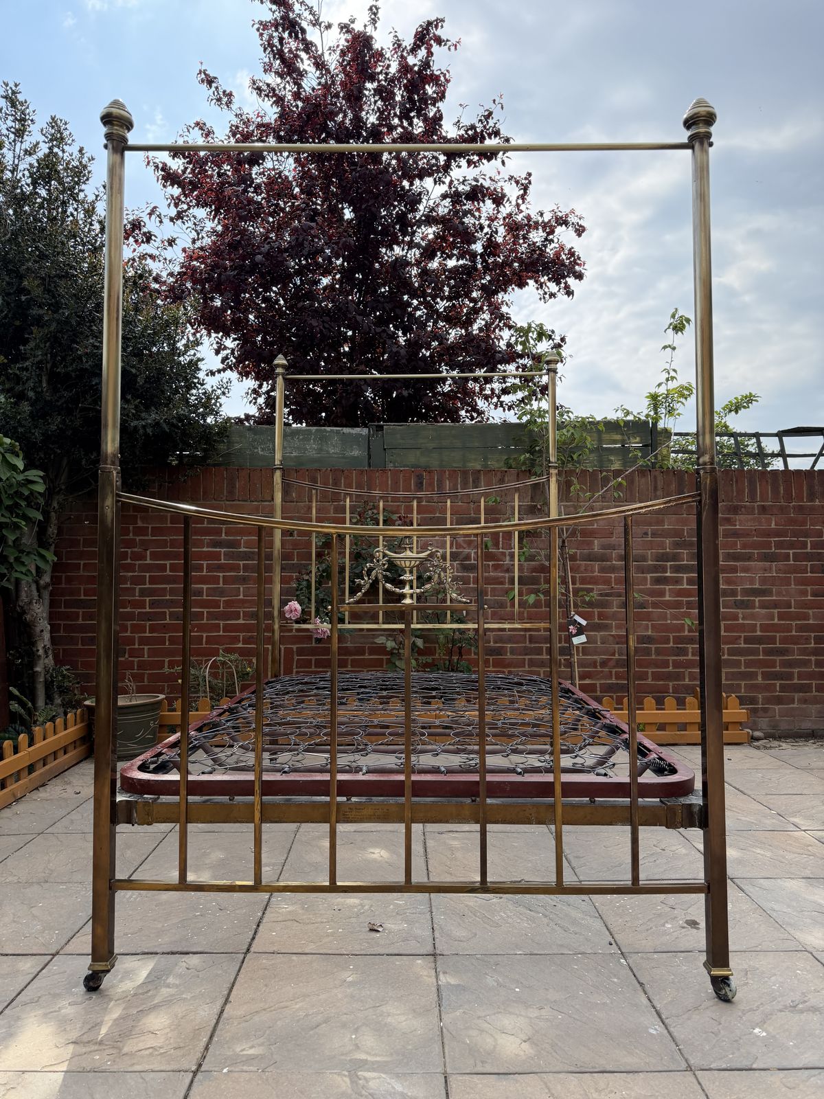 Hoskins & Sewell Brass With Urn Ornate Four Poster Double Frame & Springs Base & Casters