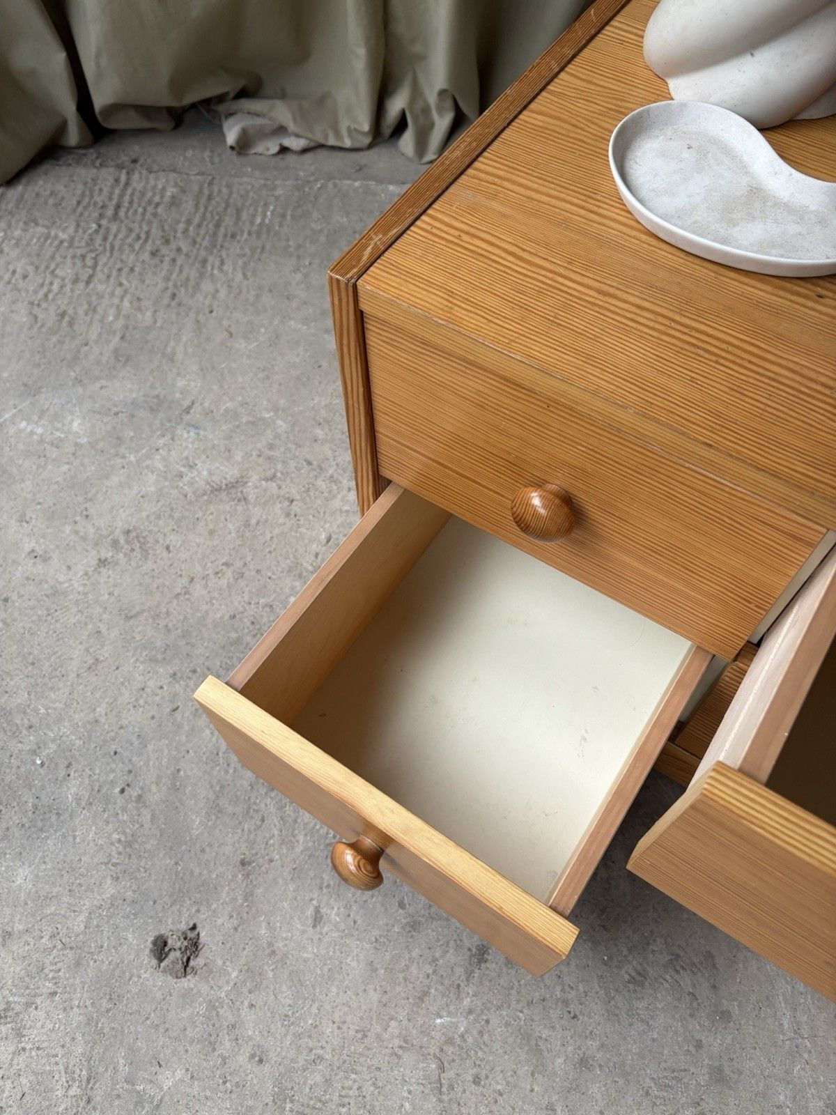 photo furniture Vtg Late Mid Century East German Low Chest Drawers Scandi Danish Sideboard R1183