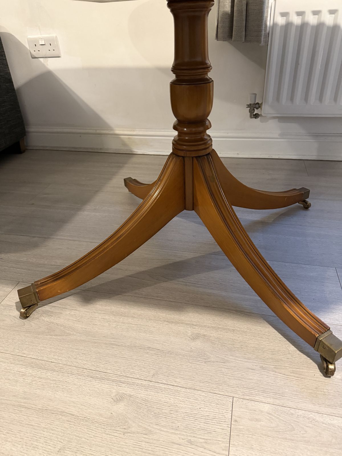 Brights Of Nettlebed Regency Style Yew Wood & Mahogany Drop Leaf Table photo buy