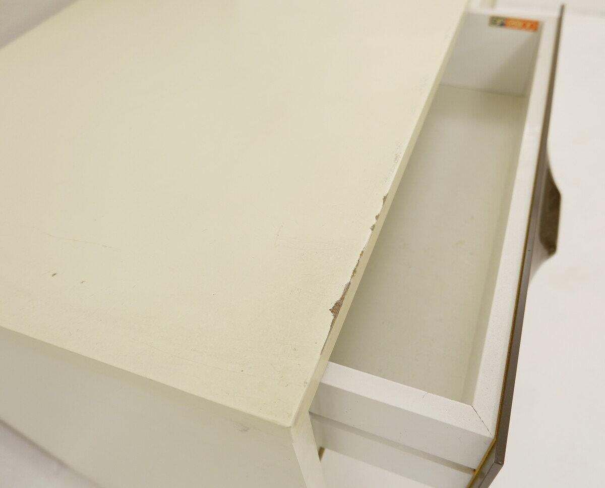 photo furniture Vanity Dressing Table By Raymond Loewy By Doubinsky Frères In The 1960s