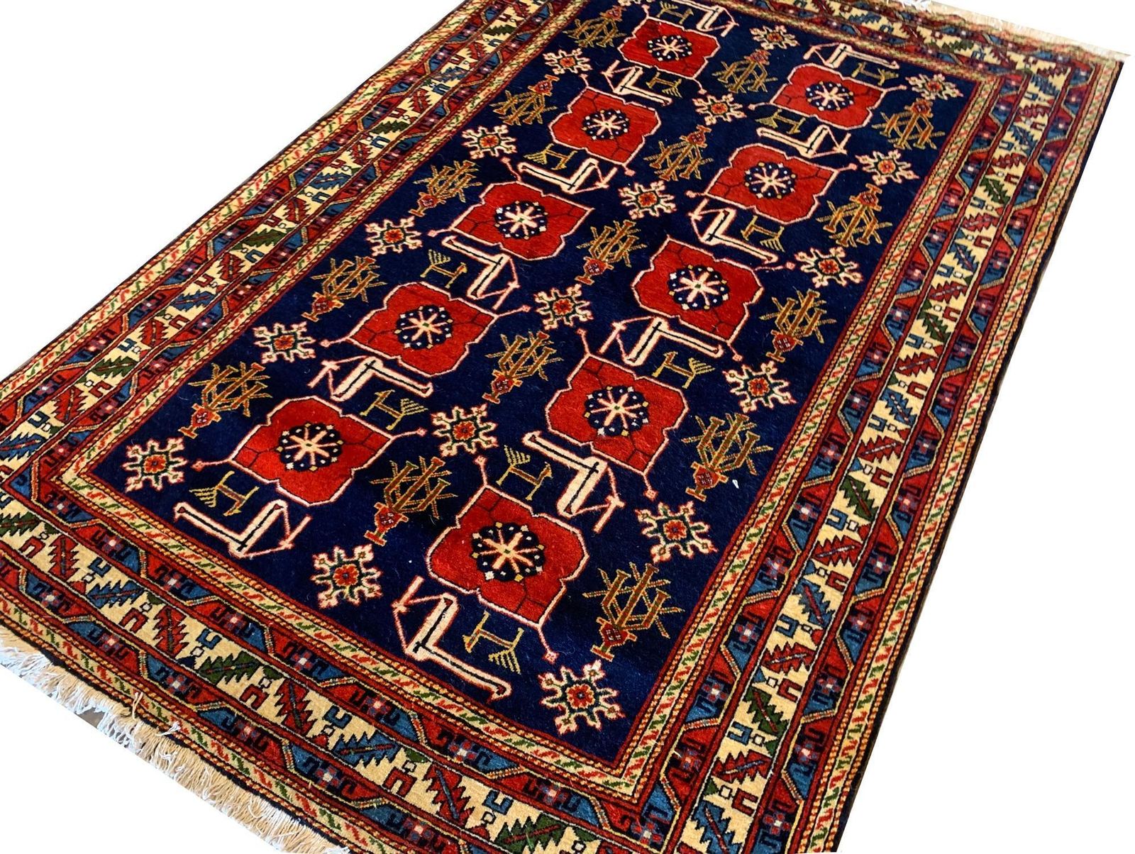 Antiek verzamelbaar tapijt, Kaukasisch "Karakashli" Shirvan-tapijt, jaren 1880 photo furniture