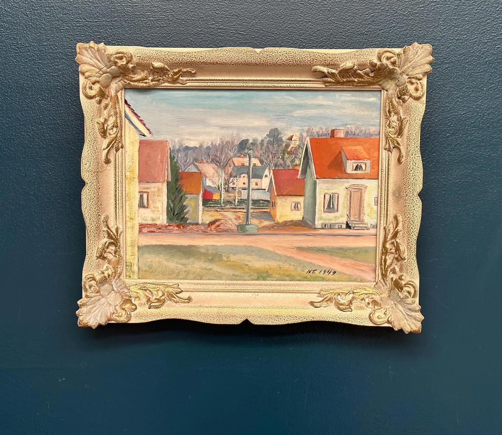 photo vintage Original| Mid Century Oil On Canvas – “Village Street With Houses” By N.T. – Dated 1949 – Vintage & Framed – 37 × 44 Cm (14.6" × 17.3")