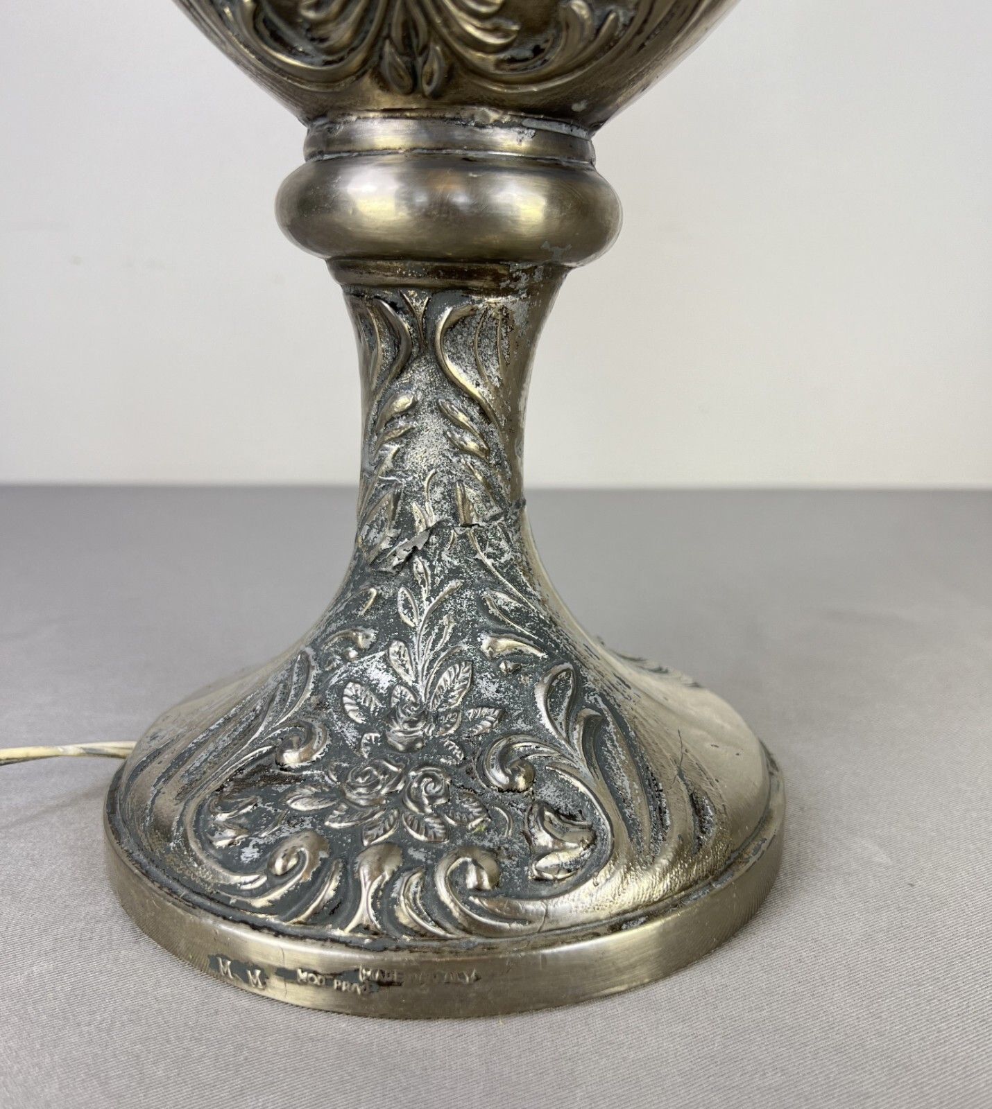 Lamp Antique Style Pewter Angel Table Lamp Pleated Glass Shade Lot 5169 photo Lighting
