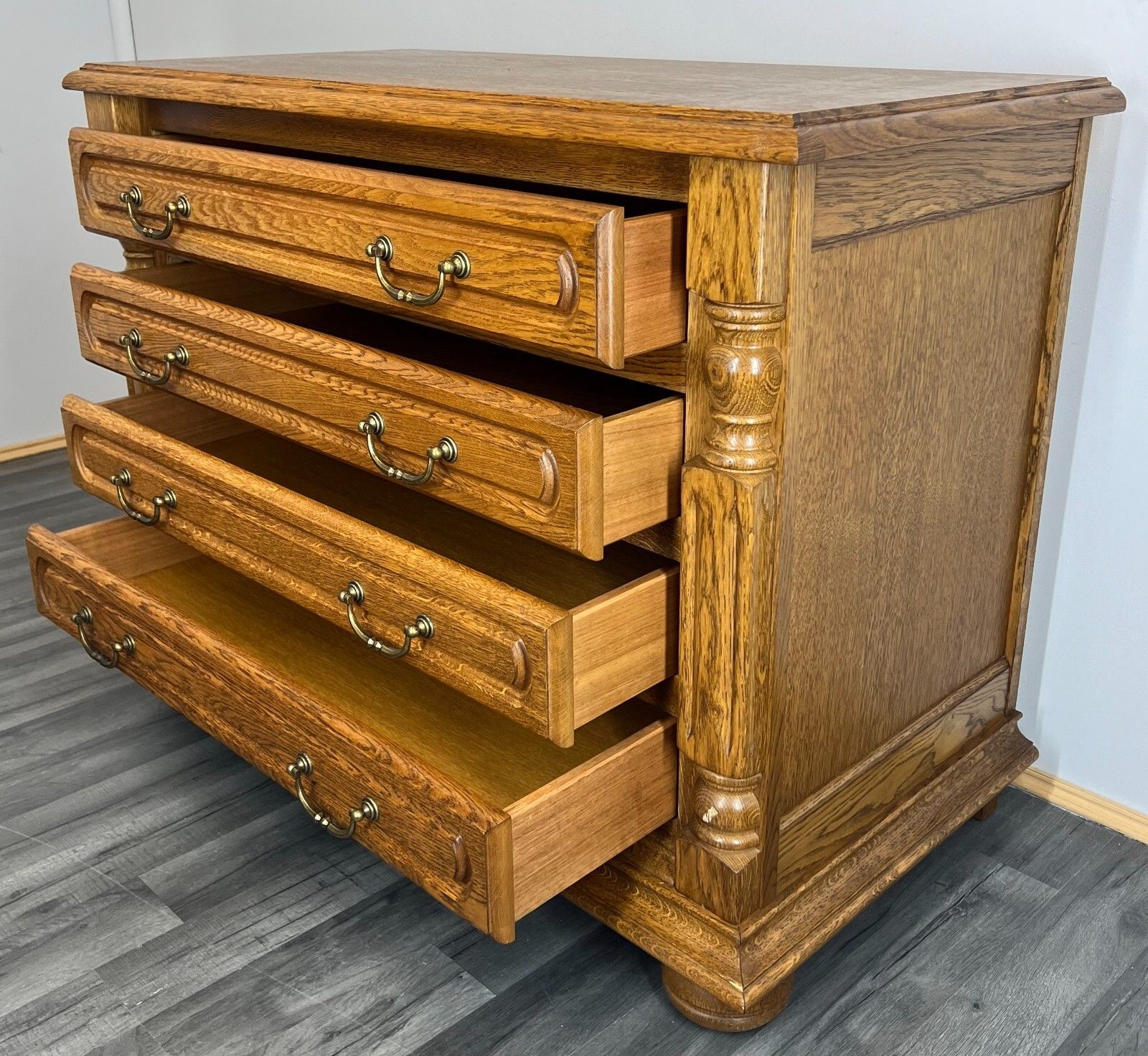 photo for sale Chest Of Drawers Vintage French Style Sideboard Carved Cabinet Lot 2939