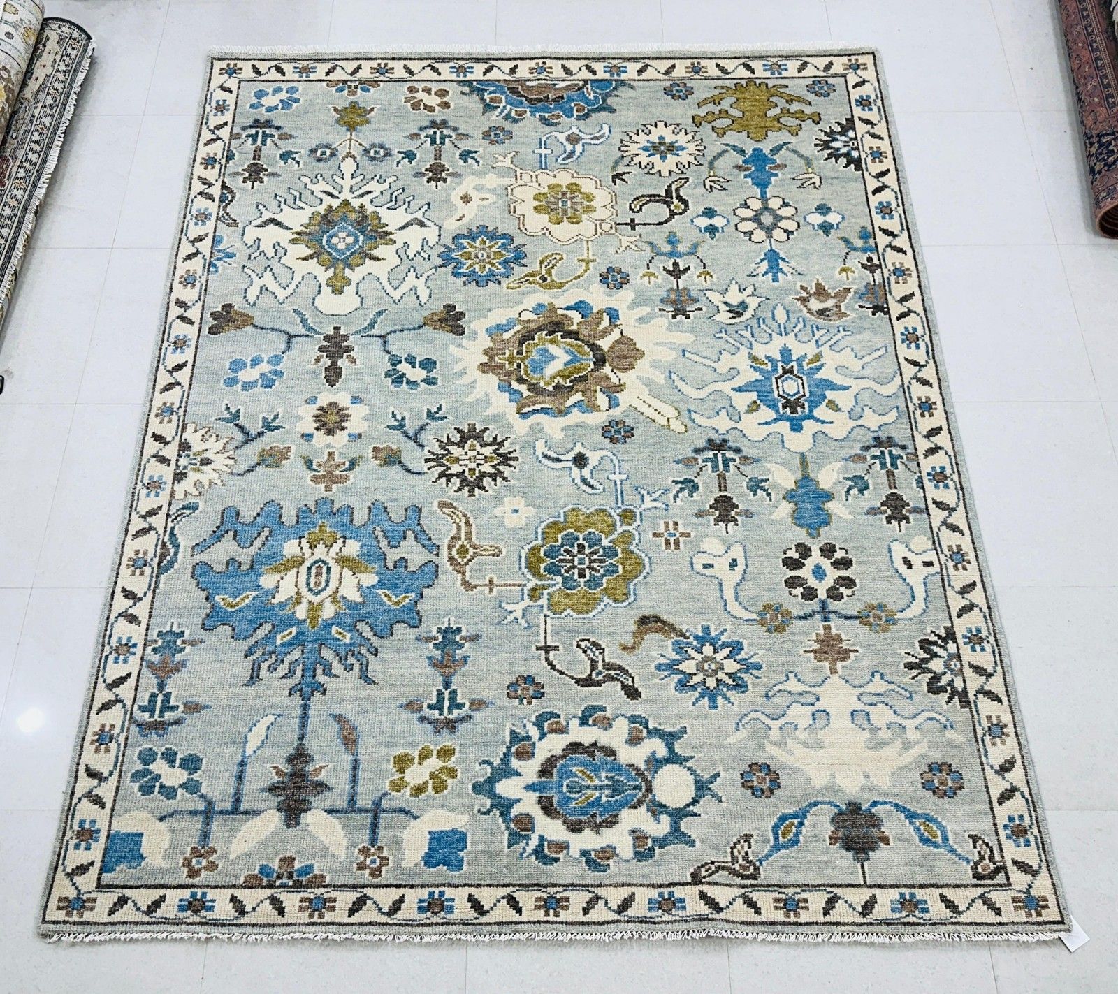 Tapis Oushak en laine fait main 8 x 10 ft, motif floral bleu photo for sale