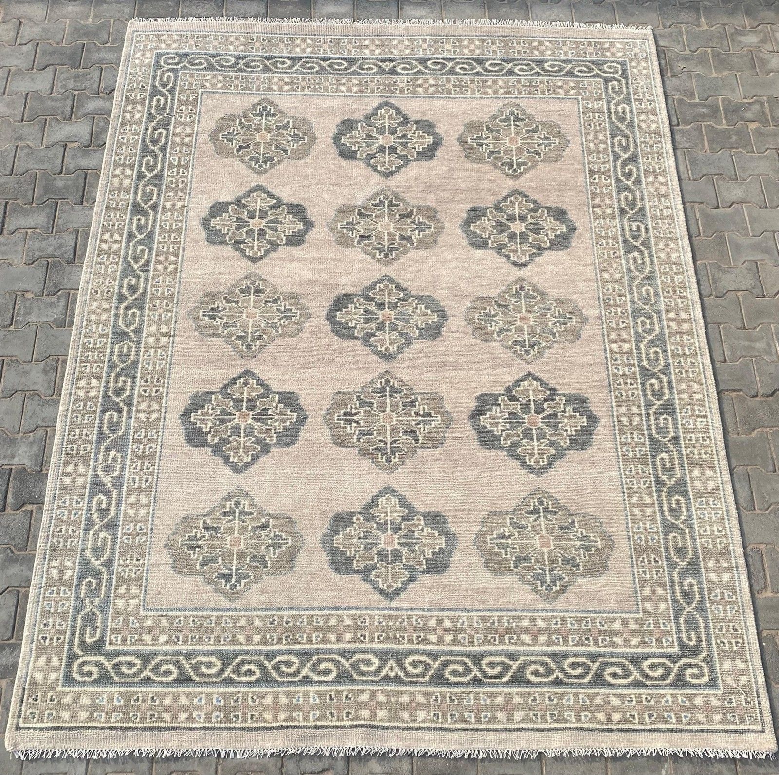 Tapis Oushak en laine fait main 245 x 305 cm, motif géométrique photo for sale