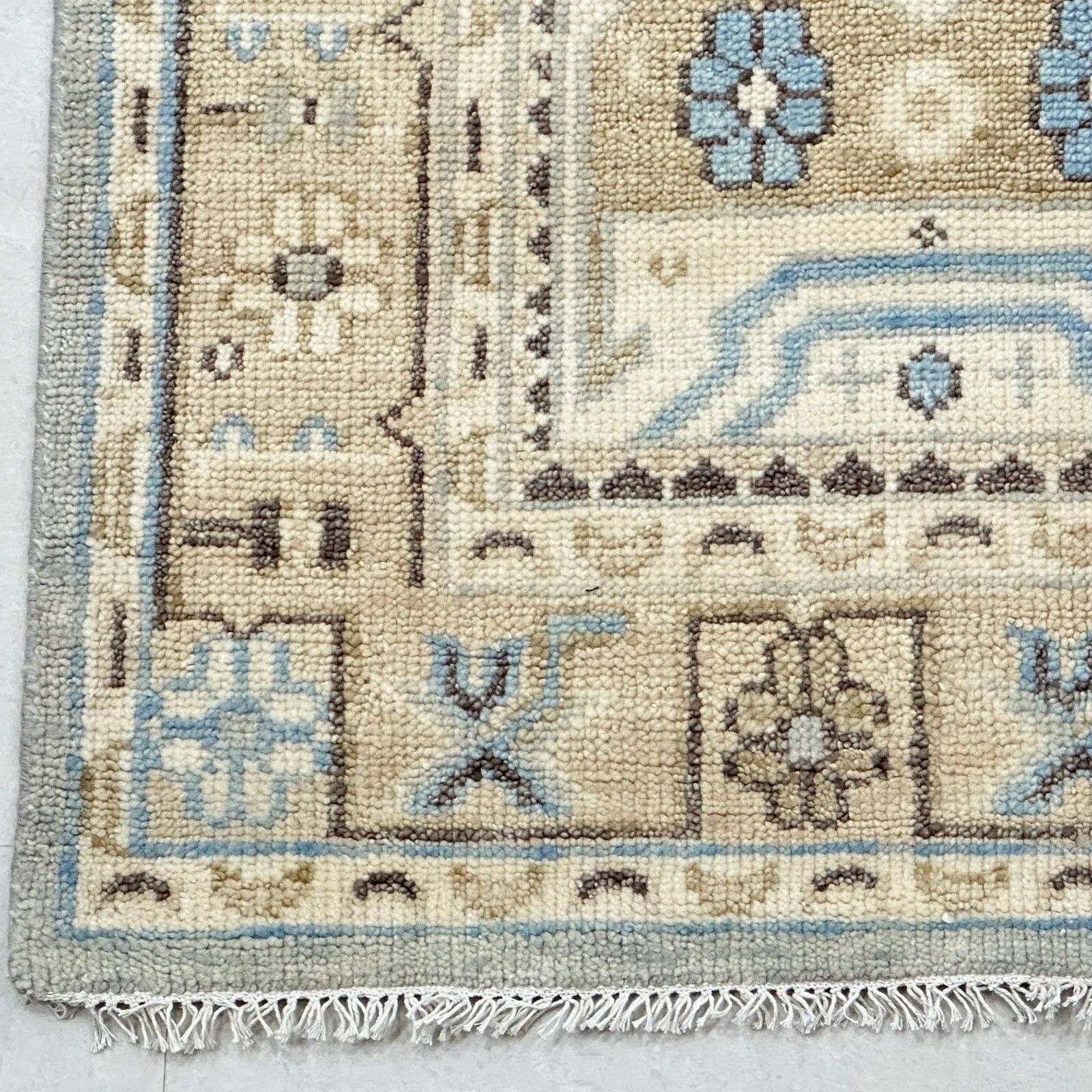 Tapis Oushak floral noué à la main en laine, 245 x 305 cm, bleu et ivoire photo Textiles