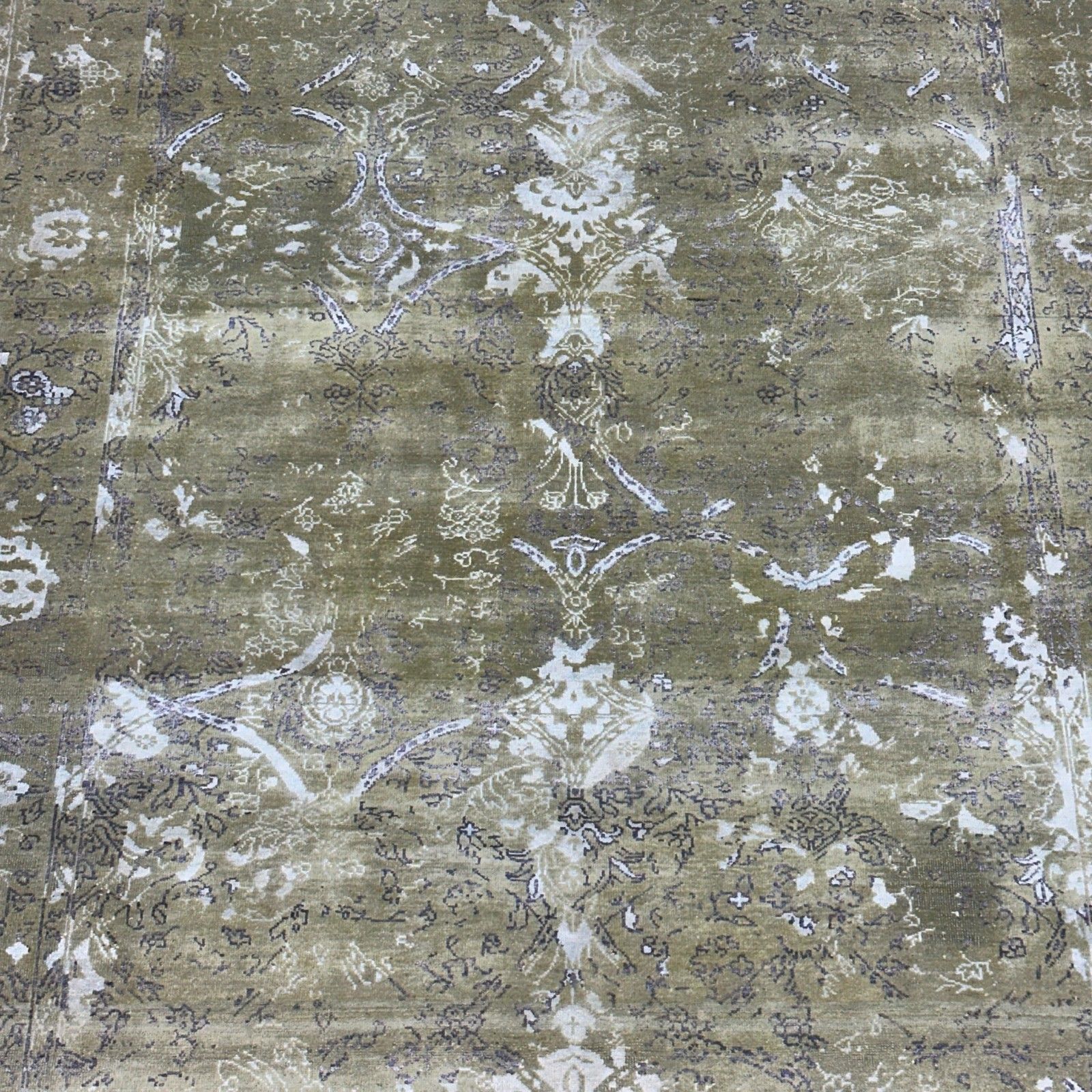 Tapis en laine et soie noué à la main, motif floral patiné vert olive, 180 x 270 cm photo 2559.0