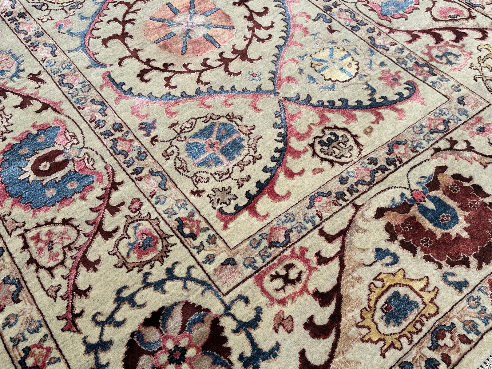 5x8 Ft Decoratief Handgemaakt Wollen en Zijden Vloerkleed, Ivoor Bloemenrank Tapisserie photo vintage