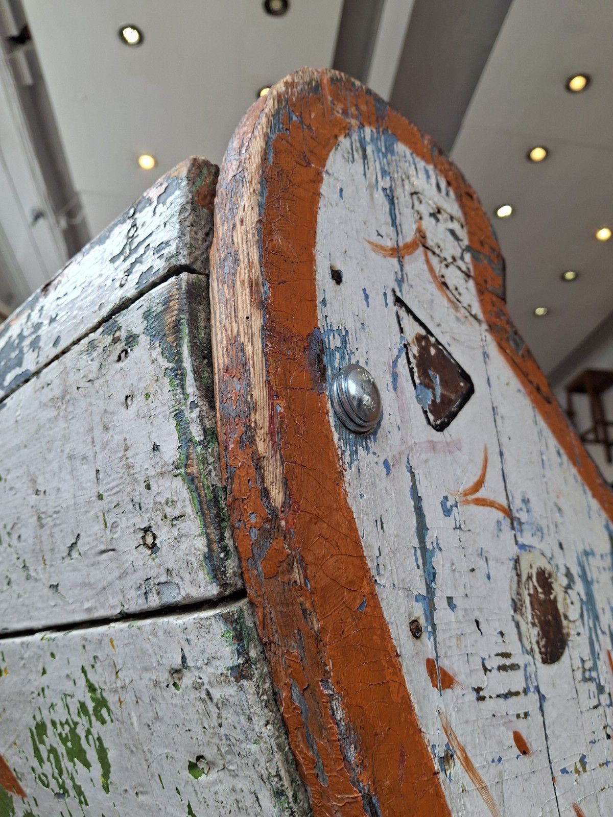 Early 20th Century Painted French Fairground Sleigh. photo vinterior