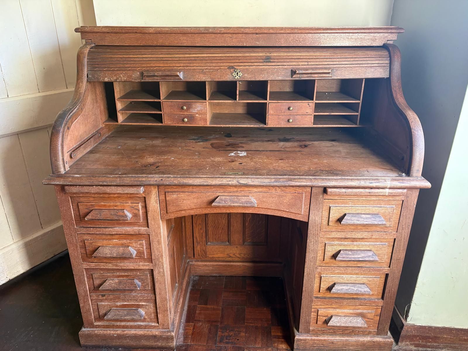 Large Antique Oak Roll Top Desk With Drawers And Pigeon Holes photo for sale