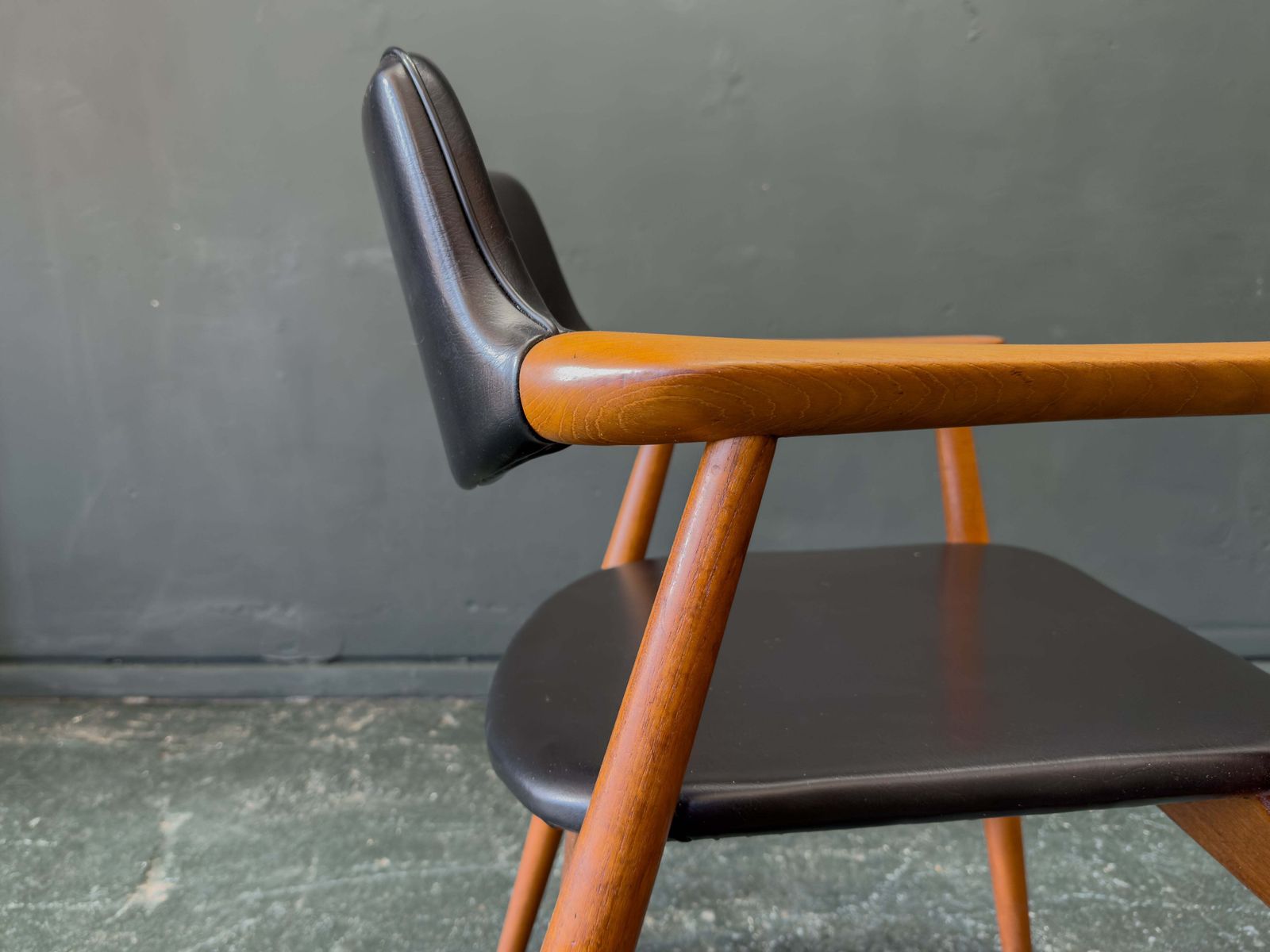 photo vinterior Teak Gm11 Armchair By Svend Aage Eriksen Of Glostrup