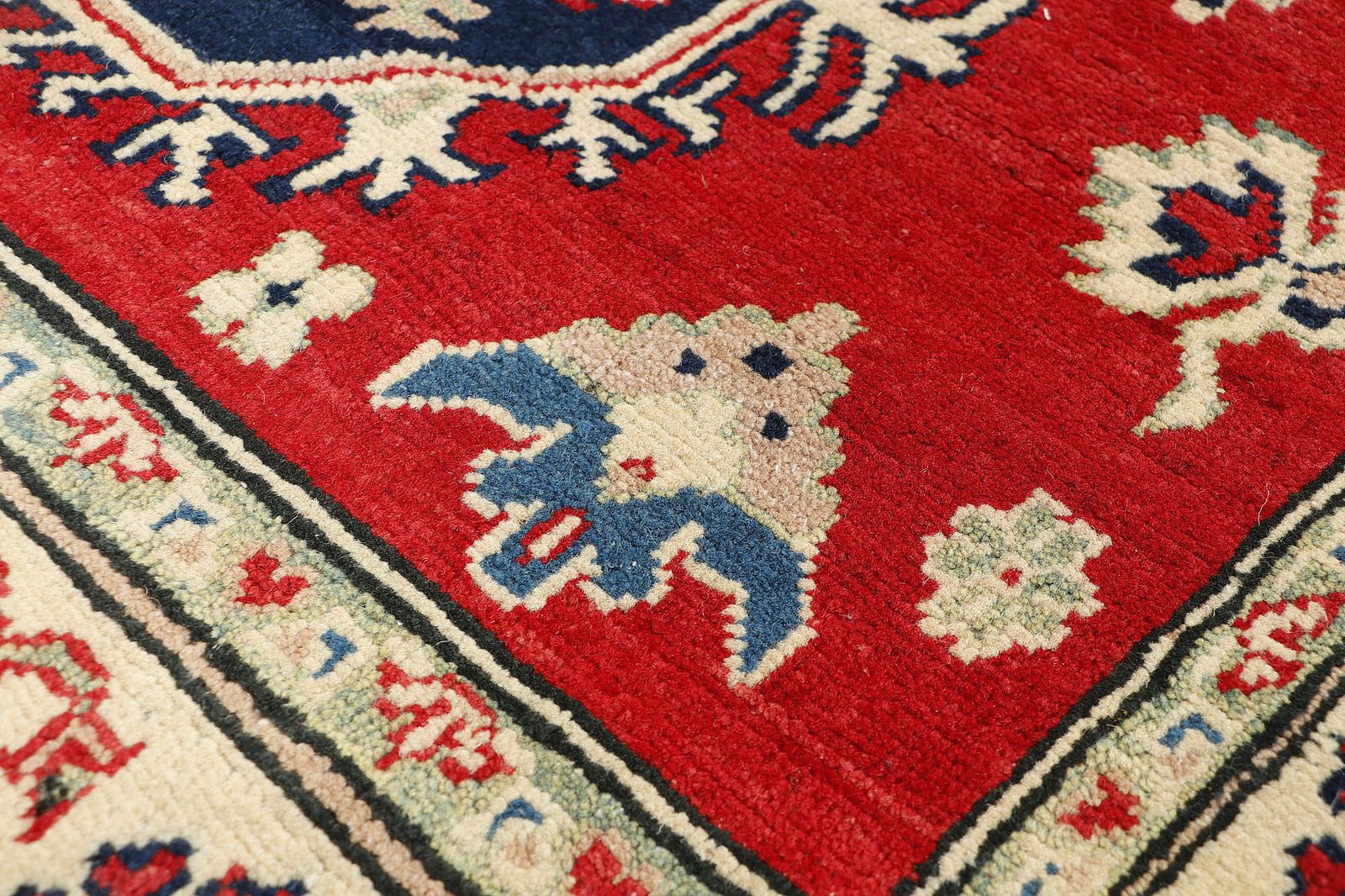 Red Kazak Handmade Wool Medallion Caucasian Rug 123x186cm photo Textiles